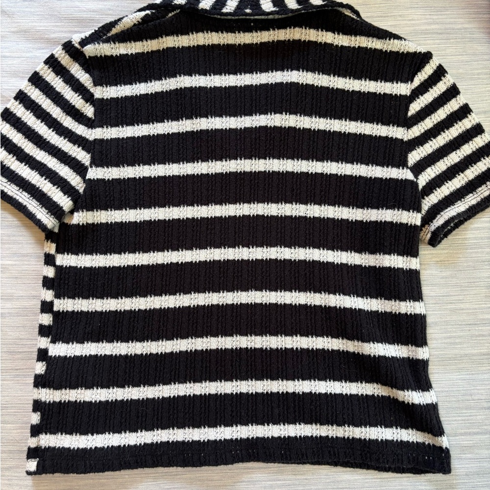 Madewell Crochet-Knit V-Neck Sweater Tee - Picture 9 of 9